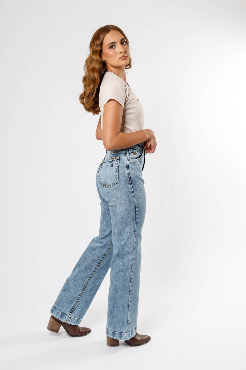 Yellowstone Wide Dutton Jeans (Acid Wash)