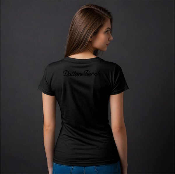 Y24TDY011_B Playera Yellowstone Vaquero Terciopelo